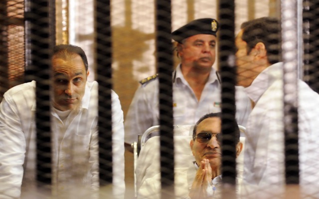 Για τον Οκτώβριο αναβλήθηκε η δίκη Μουμπάρακ