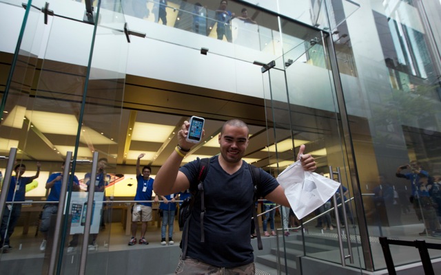 Sold out το iPhone 5S στις ΗΠΑ!