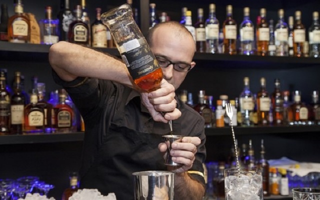 Και ο καλύτερος bartender είναι Έλληνας