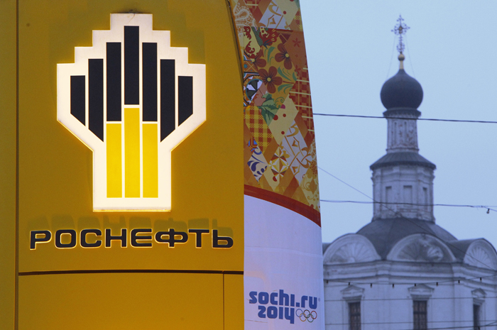 «Σφήνα» της Rosneft στο μονοπώλιο της Gazprom