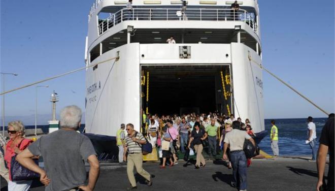 Πλεόνασμα 10,3 δισ. στο ταξιδιωτικό ισοζύγιο 2013