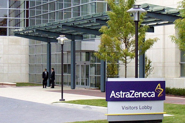 «Όχι» στα 106 δισ. δολάρια της Pfizer από την AstraZeneca