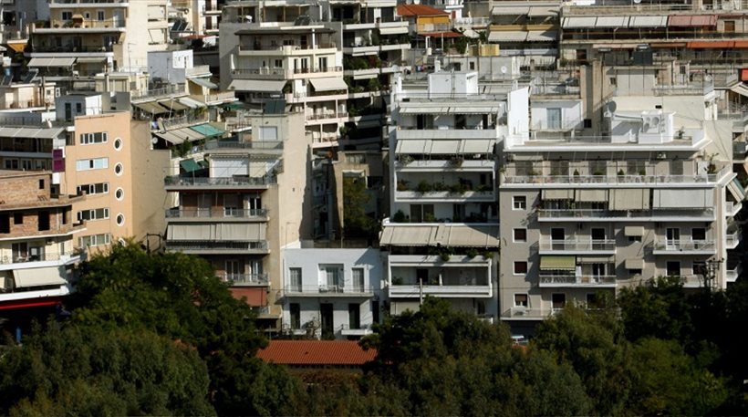 Η ΕΕ «τελειώνει» τη χρήση πετρελαίου και φυσικού αερίου στις πολυκατοικίες – Η απαγόρευση από το 2025