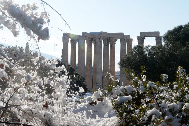 Πώς θα εξελιχθεί η κακοκαιρία «Χιόνη» τις επόμενες 48 ώρες- Στα λευκά και η Αττική