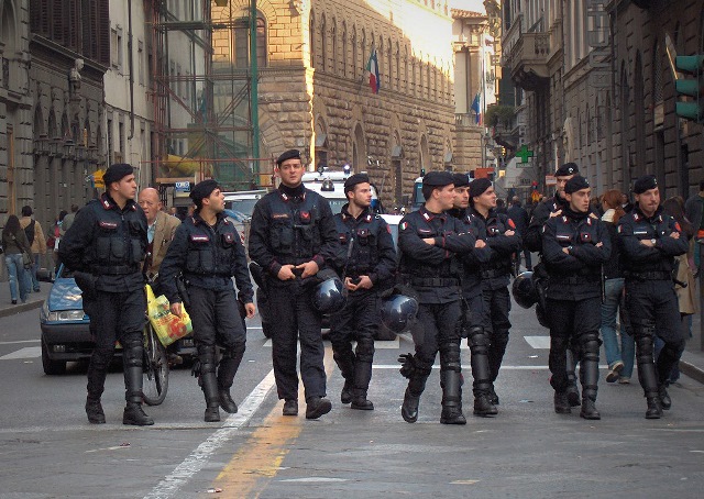 Συλλήψεις στην Ιταλία με την κατηγορία της συμμετοχής στη μαφία