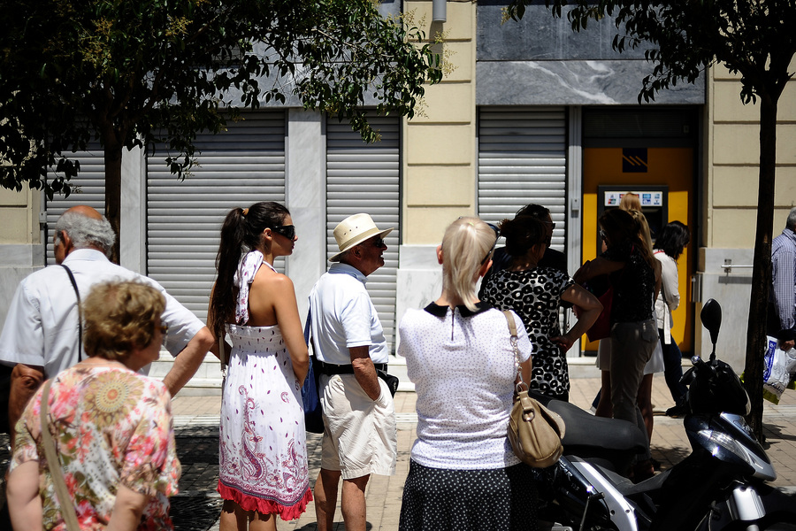 Ανοίγουν όλες οι τράπεζες τη Δευτέρα – Ποιες συναλλαγές επιτρέπονται