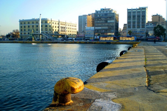 48ωρες απεργίες στα λιμάνια Πειραιά και Θεσσαλονίκης από την Πέμπτη