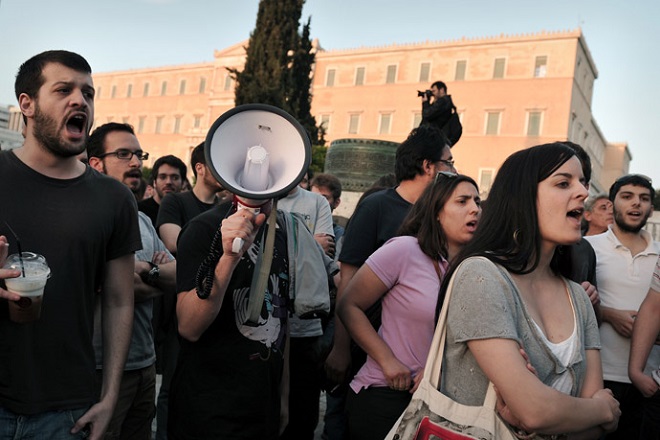 Ο τρόπος ζωής στη χώρα διώχνει τους Έλληνες στο  εξωτερικό