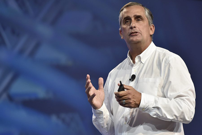 Ο CEO της Intel πούλησε τις μισές μετοχές του πριν ξεσπάσει η μεγάλη αποκάλυψη του κενού ασφαλείας