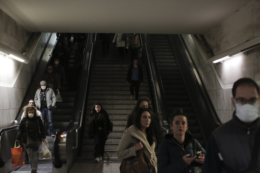 ΜΜΜ: Πώς κινούνται σήμερα, Παραμονή Πρωτοχρονιάς Μετρό, Ηλεκτρικός, Τραμ