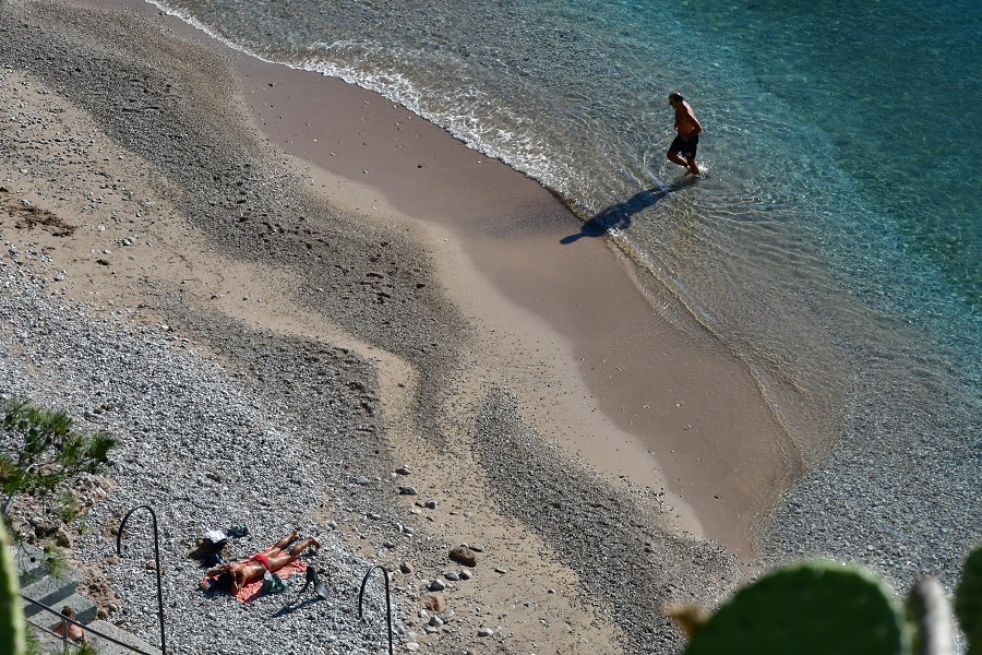 Οι παραλίες και το «ξύπνημα» από το Κίνημα της Πετσέτας