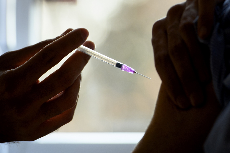 ΕΜΑ: Έγκριση για το εμβόλιο τη Pfizer για τα παιδιά άνω των 12 ετών στα τέλη Μαΐου