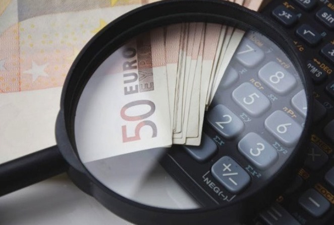 ΥΠΕΝ: Περισσότερες από 38.000 οι αιτήσεις στα προγράμματα «Εξοικονομώ» – Άνω των 500 εκατ. ευρώ ο προϋπολογισμός