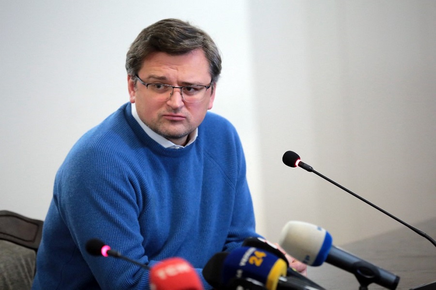 Ουκρανός ΥΠΕΞ: Η Ευρωπαϊκή Ένωση πρέπει να πιέσει την Ουγγαρία