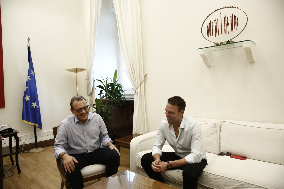 Ο Κασσελάκης ζήτησε από τον Φάμελλο να παραμείνει πρόεδρος της ΚΟ του ΣΥΡΙΖΑ