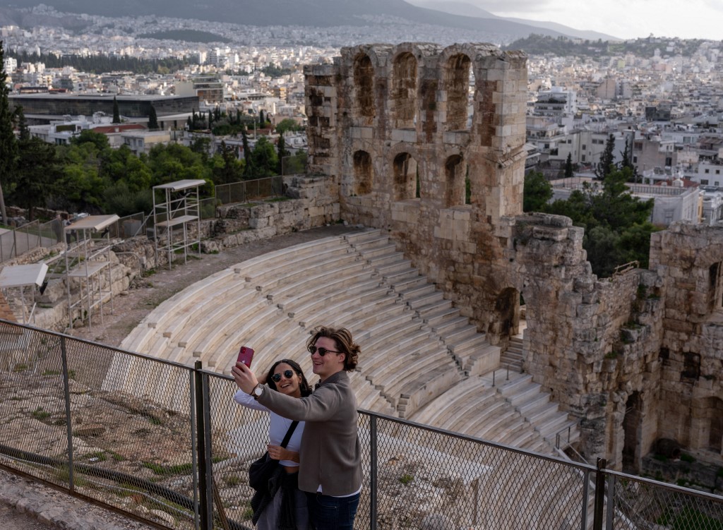 Υπουργείο Τουρισμού: Ταχύρρυθμο πρόγραμμα κατάρτισης στο επάγγελμα του ξεναγού