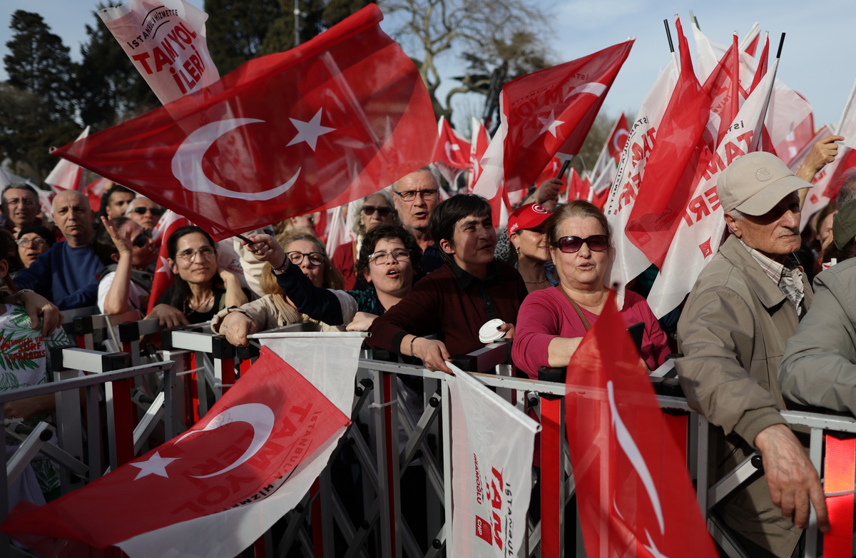 Υπόθεση Ιμάμογλου: Συλλήψεις 37 ατόμων για αναρτήσεις στα social media – Πάνω από 18 εκατ. ποσταρίσματα