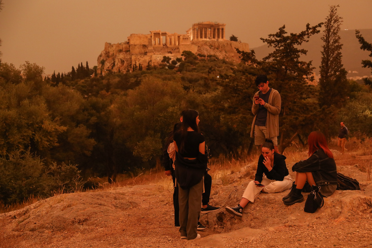 DW: Γιατί έρχεται σκόνη από τη Σαχάρα στην Ευρώπη;