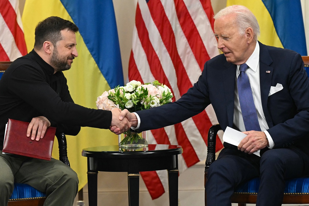 H «συγγνώμη» του Μπάιντεν στον Ζελένσκι και το νέο πακέτο 225 εκατ. δολαρίων προς την Ουκρανία