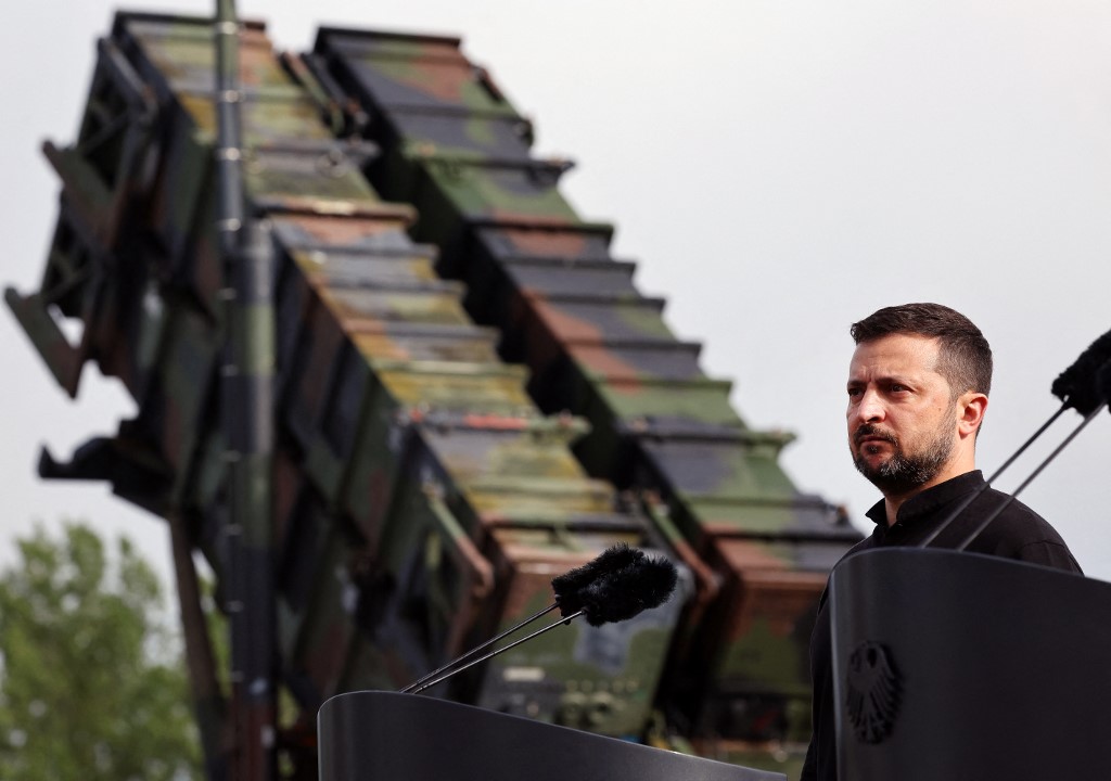 Η Τσεχία στέλνει πυρομαχικά και… μήνυμα για συμμαχική υποστήριξη στην Ουκρανία