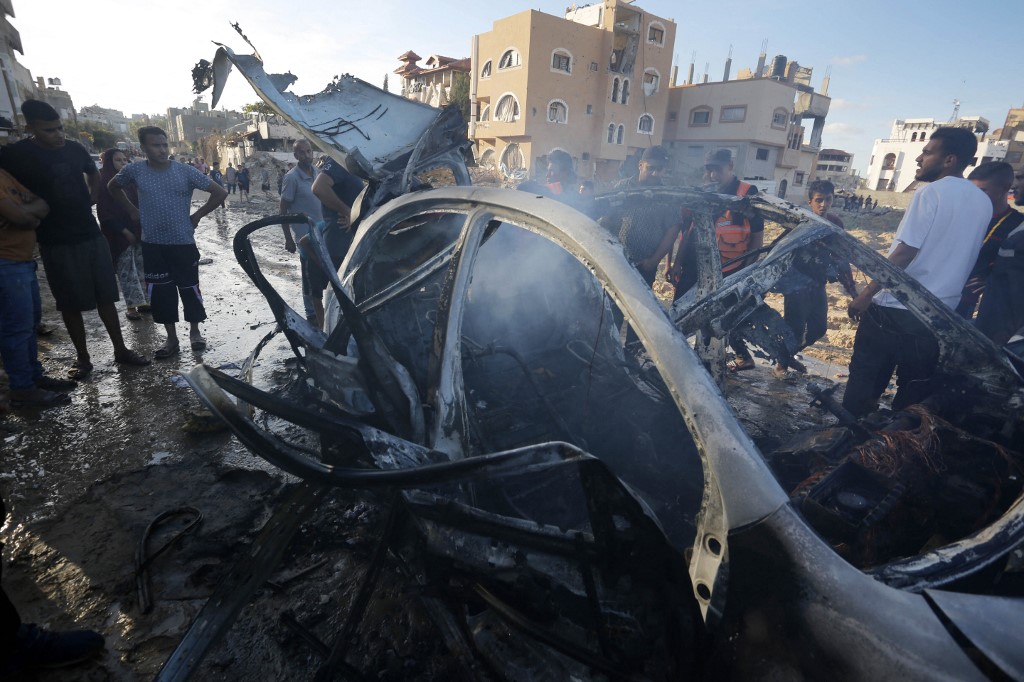 Γάζα: Αμείωτοι οι ισραηλινοί βομβαρδισμοί – Με παραίτηση απειλεί ο Μπένι Γκαντς