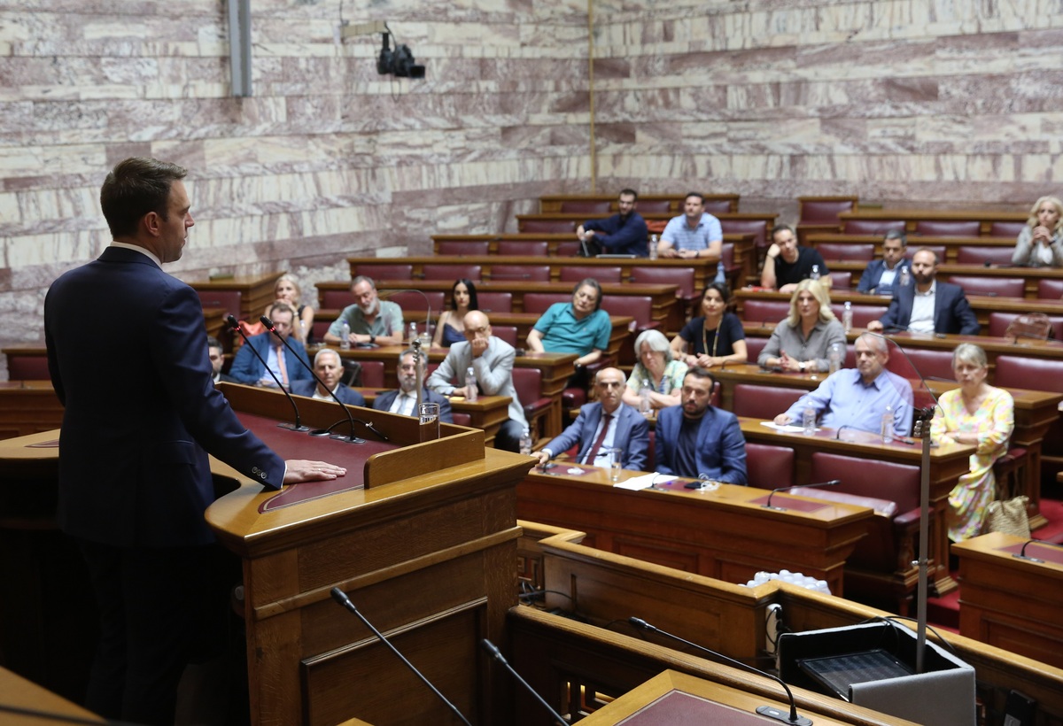 Χάος διαρκείας στον ΣΥΡΙΖΑ με νέο διπλό μέτωπο του Στέφανου Κασσελάκη με Φάμελλο και Λινού