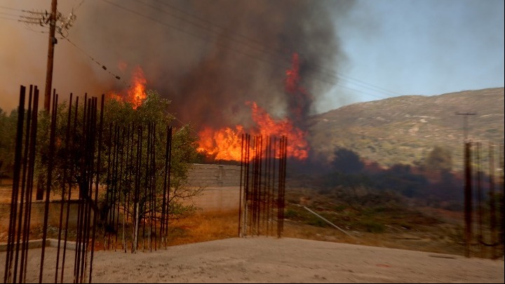 Φωτιά στην Αττική: Πού υποβάλλουν αιτήσεις οι πυρόπληκτοι