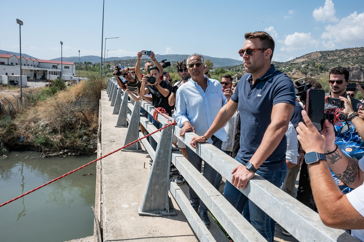 Κασσελάκης για Βόλο: «Αυτό που γίνεται με τα νεκρά ψάρια, είναι σχεδόν η ταφόπλακα της Μαγνησίας»