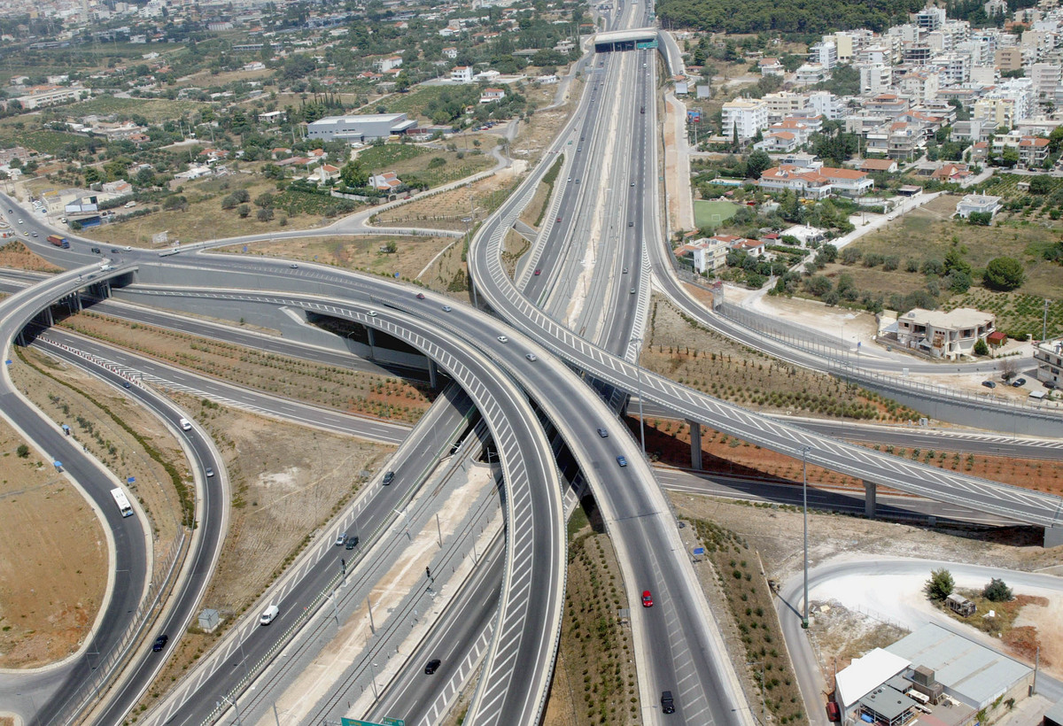 Είσοδος της Μαριάννας Λάτση στην Αττική Οδό – Τι προβλέπει το deal με την ΓΕΚ ΤΕΡΝΑ