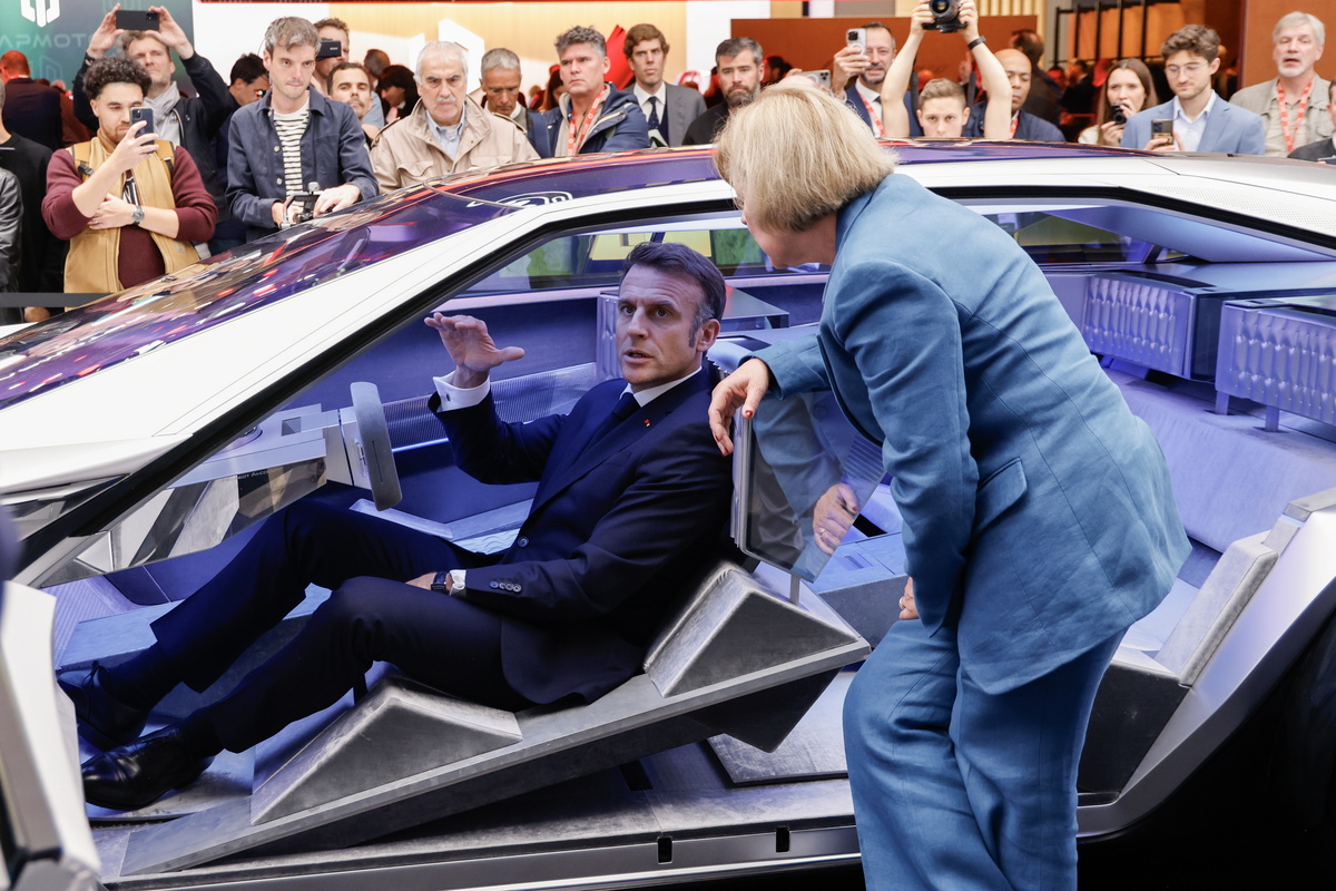 macron-car