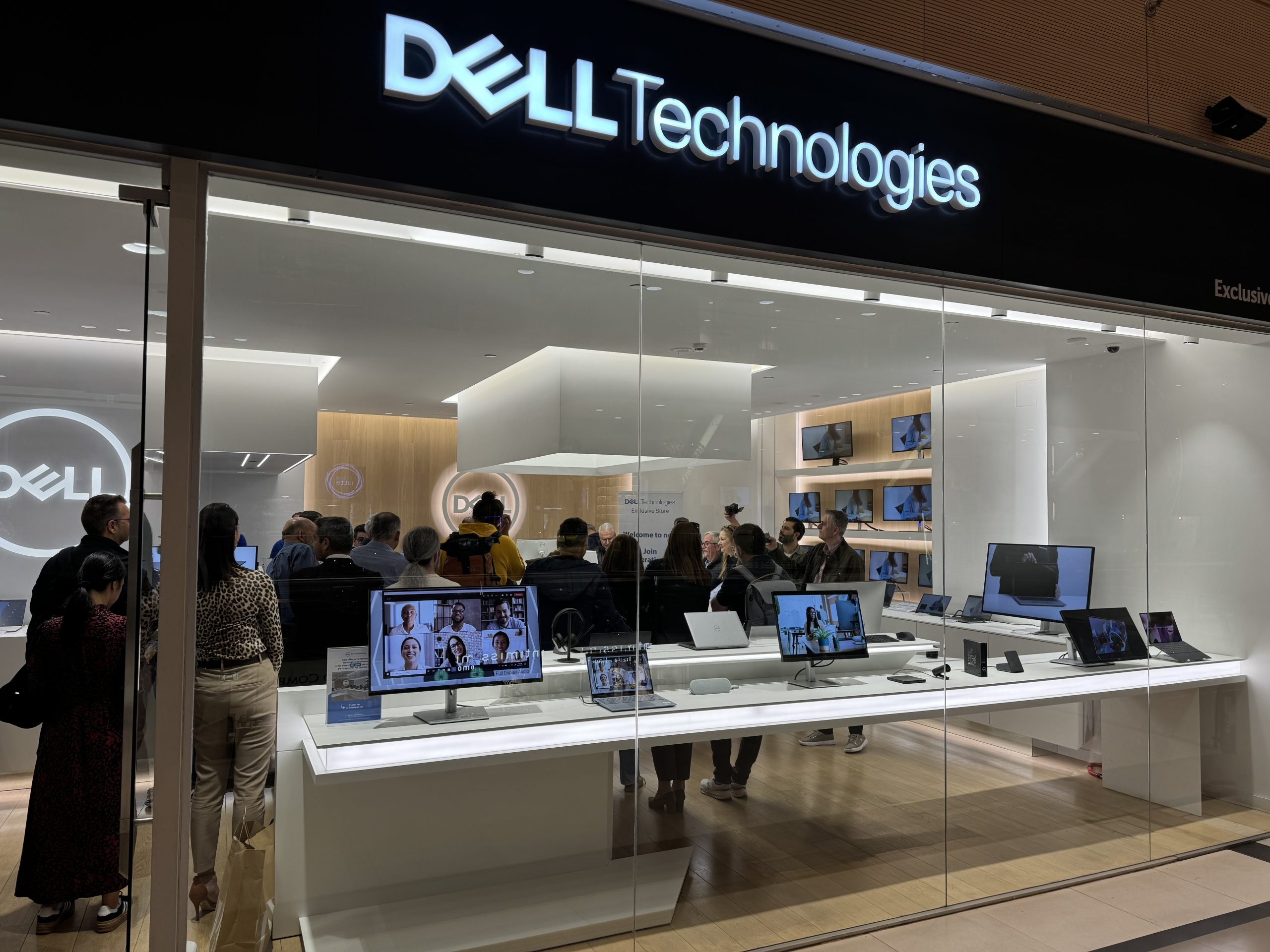 Dell: Επέκταση στην Ελλάδα με κατάστημα στο υπό κατασκευή εμπορικό κέντρο στο Ελληνικό