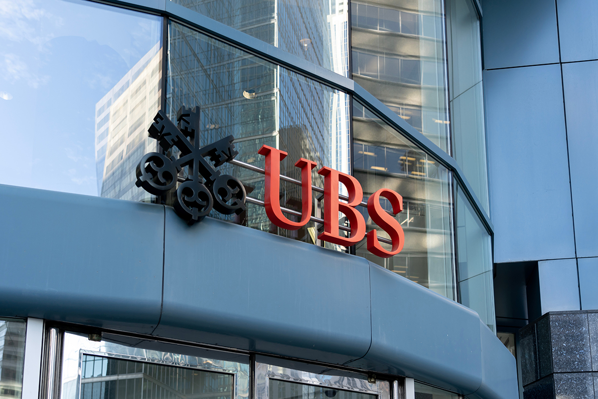 UBS: Οι 4 λόγοι που η ελληνική οικονομία θα υπεραποδώσει το 2024 και το 2025 – Ποιοι είναι οι κίνδυνοι