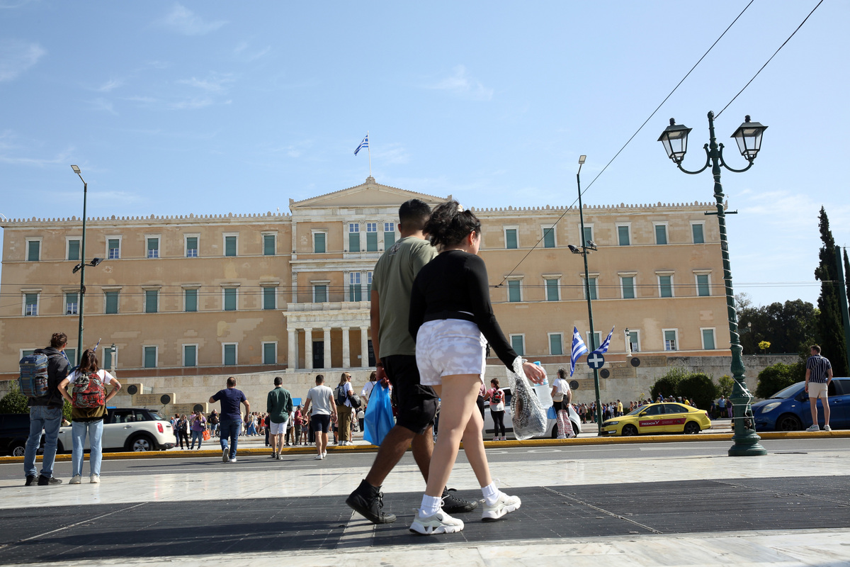 Handelsblatt: Nέα ρεκόρ στον τουρισμό καταγράφει η Ελλάδα