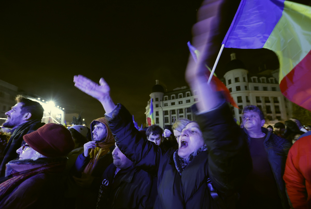 Χάος στις προεδρικές εκλογές της Ρουμανίας – Ακυρώθηκε το αποτέλεσμα του α'  γύρου | Fortunegreece.com