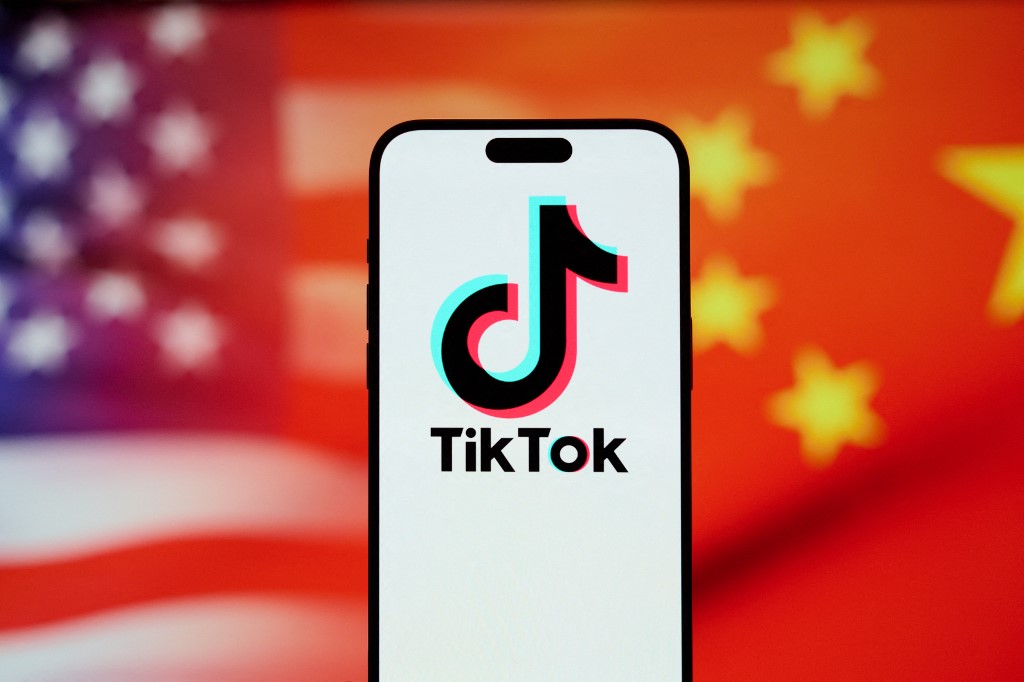 ΗΠΑ: Με διάταγμα Τραμπ θα σωθεί το TikTok; – Τι σημαίνει η απαγόρευση για τους χρήστες