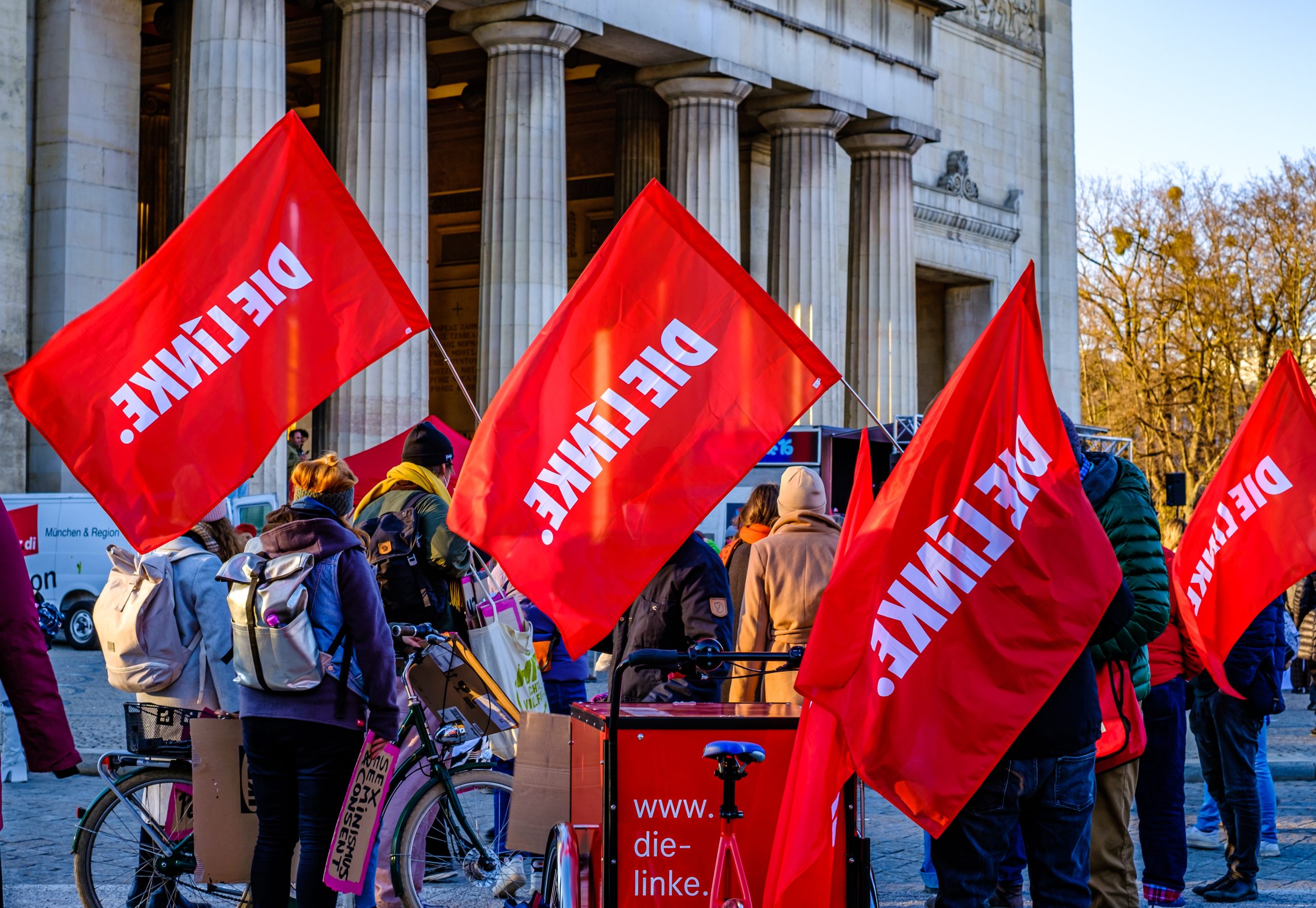 Γερμανία: Απρόσμενη άνοδος του Die Linke στις δημοσκοπήσεις, ενόψει των εκλογών της Κυριακής