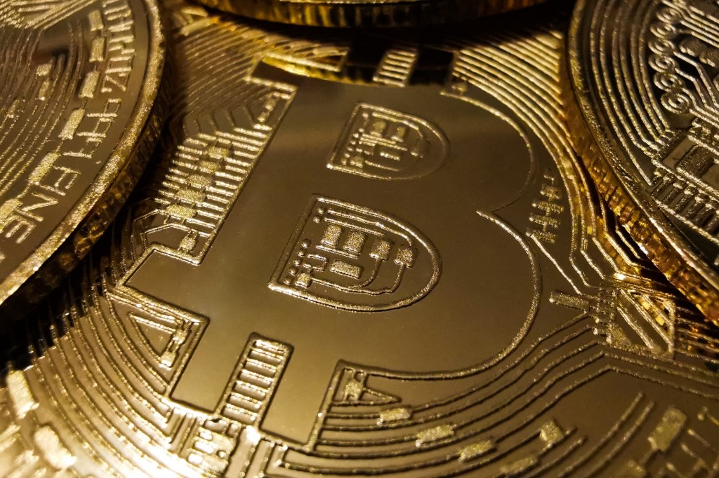 Bitcoin: Οι 5 παράγοντες που οδήγησαν στην πτώση – Κινδυνεύει η αγορά κρυπτονομισμάτων;