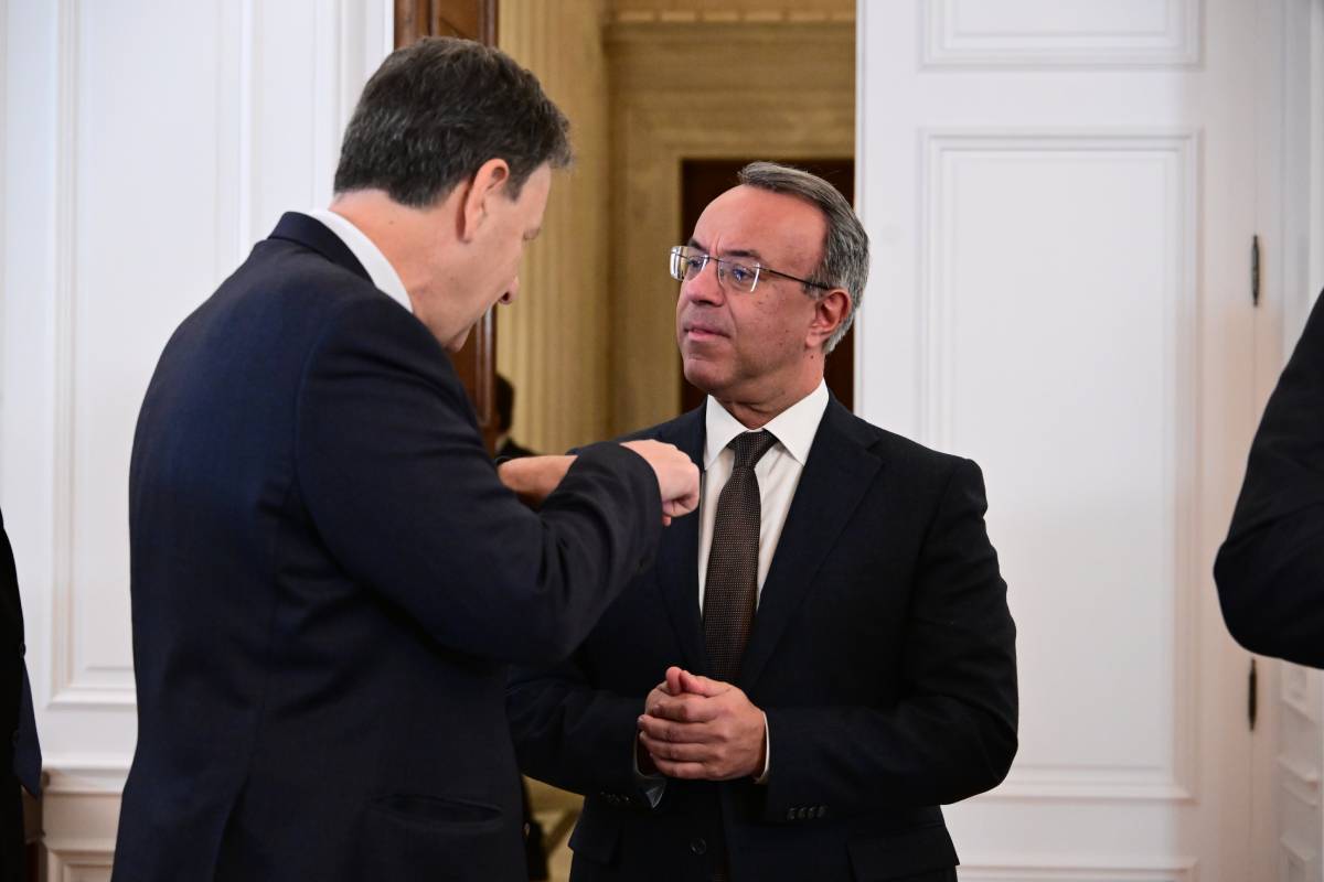 Ανασχηματισμός: Τα «βαριά» ονόματα που είδαν την πόρτα της εξόδου