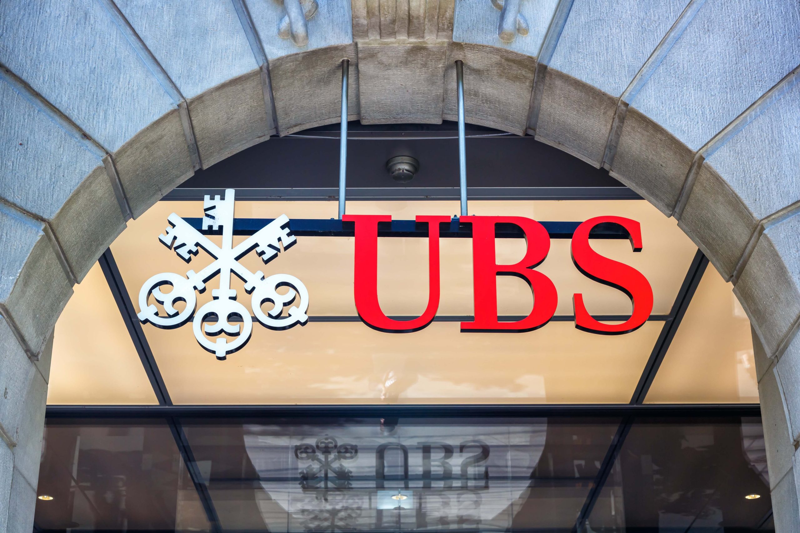 UBS: Παραμένουν ελκυστικές οι ελληνικές τράπεζες, ξεχωρίζουν Πειραιώς, Eurobank – Ανοδικό περιθώριο ως 20%